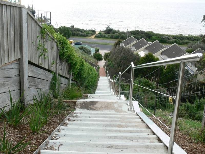 2/25 Muir Street, Frankston South VIC 3199