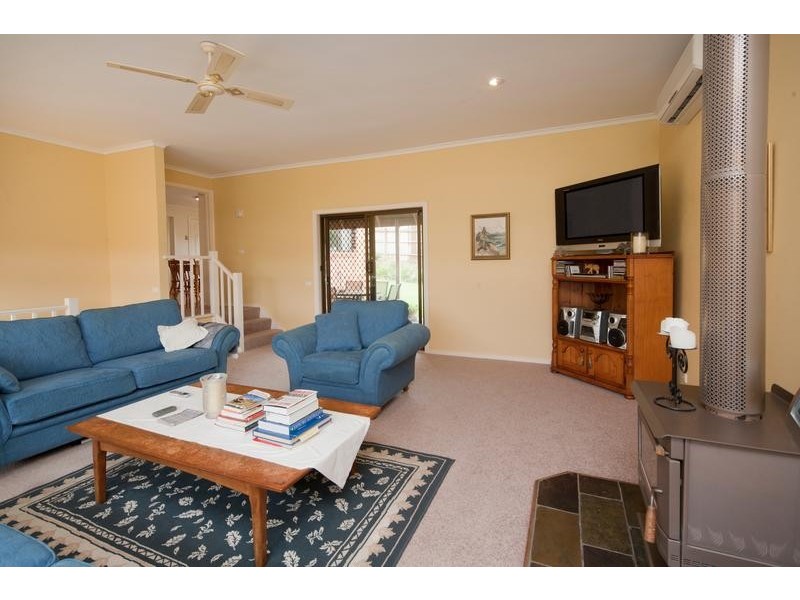 23 Exell Drive, Dandenong North VIC 3175