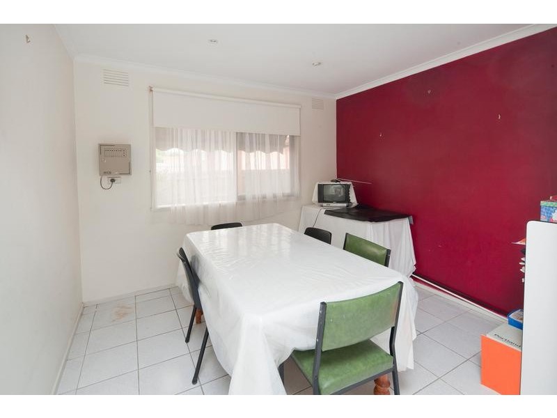 100 Loch Road, Dandenong North VIC 3175