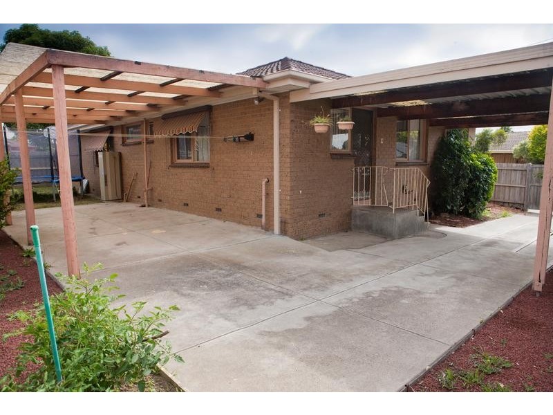 100 Loch Road, Dandenong North VIC 3175