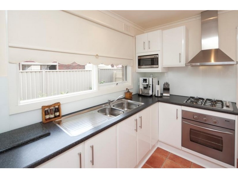 64 Hanleth Avenue, Springvale VIC 3171