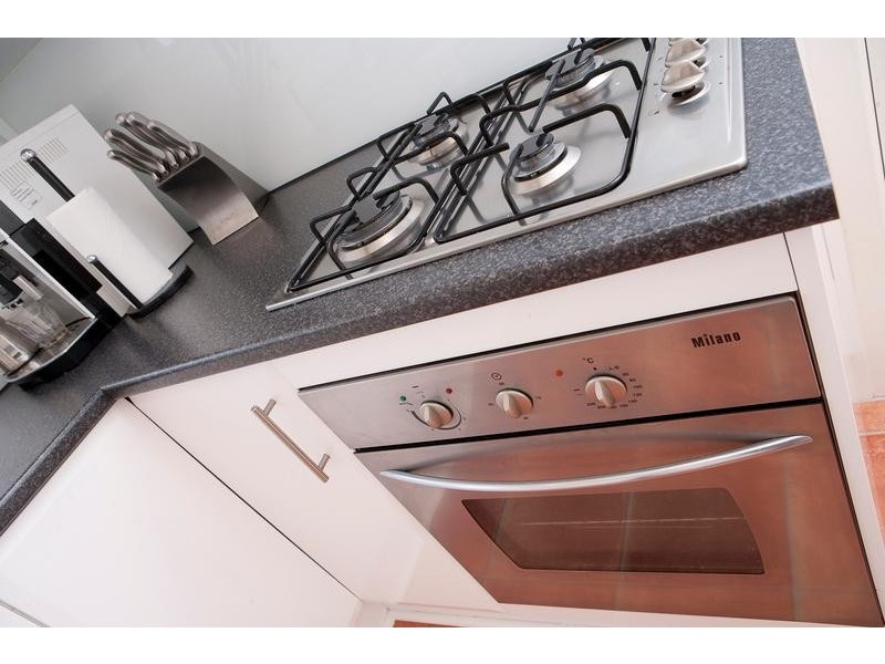 64 Hanleth Avenue, Springvale VIC 3171