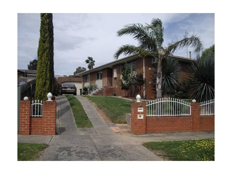 17 Aaran Close, Endeavour Hills VIC 3802