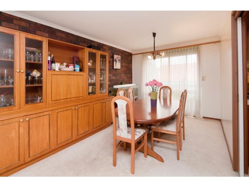 23 Bellbrook Drive, Dandenong North VIC 3175