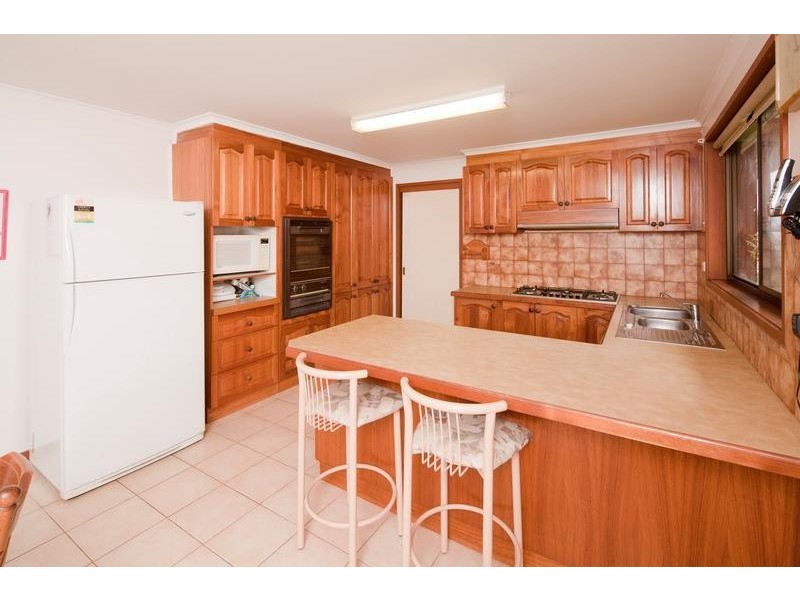 23 Bellbrook Drive, Dandenong North VIC 3175