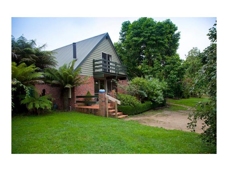 15 Reservoir Road, Monbulk VIC 3793