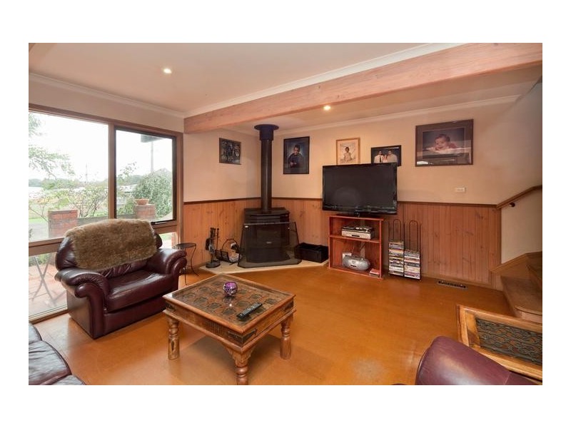 15 Reservoir Road, Monbulk VIC 3793