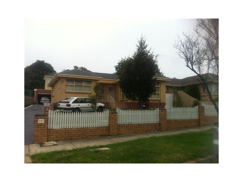1/13 Elmhurst avenue, Dandenong North VIC 3175
