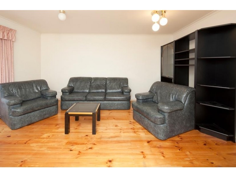 19 Manning Drive, Noble Park North VIC 3174