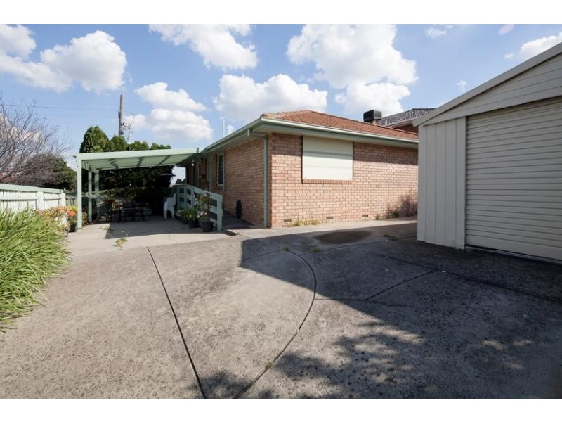 19 Manning Drive, Noble Park North VIC 3174