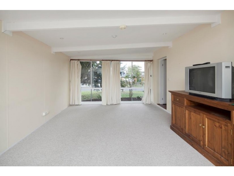 11 Murray Road, Dandenong North VIC 3175