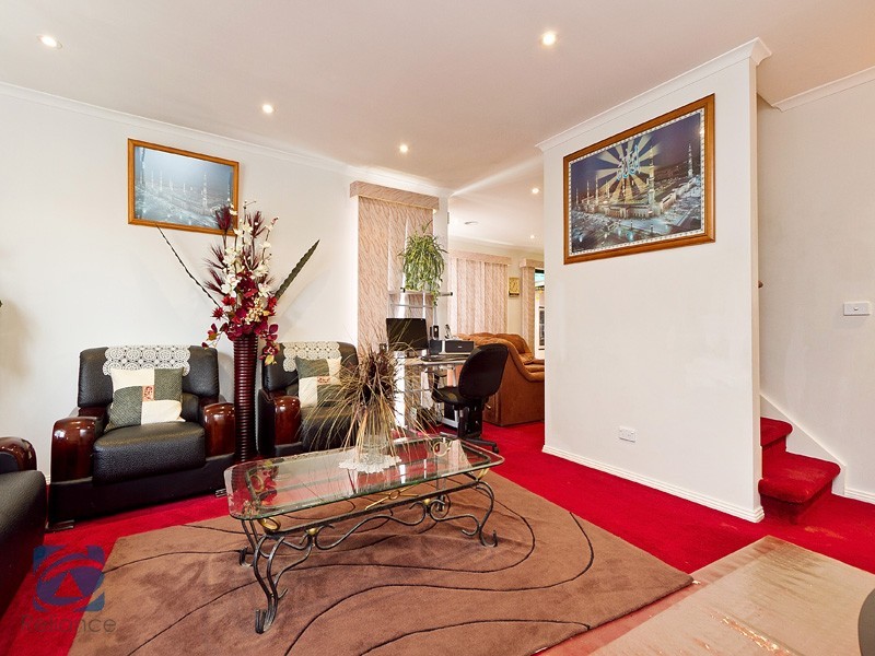 17 Wattle Drive, Doveton VIC 3177