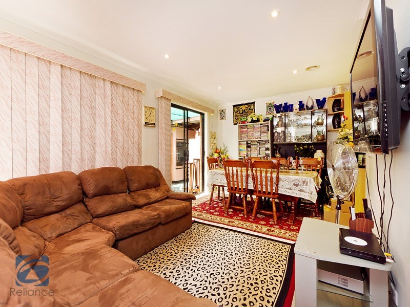 17 Wattle Drive, Doveton VIC 3177