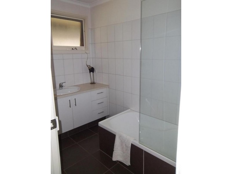 3 Taylor court, Dandenong North VIC 3175