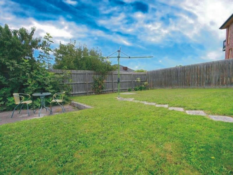 23 Rawdon Hill drive, Dandenong North VIC 3175