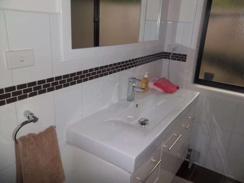 2/11 Lammas court, Mulgrave VIC 3170