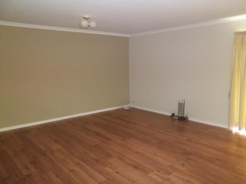 2/4 Jeannette court, Mulgrave VIC 3170