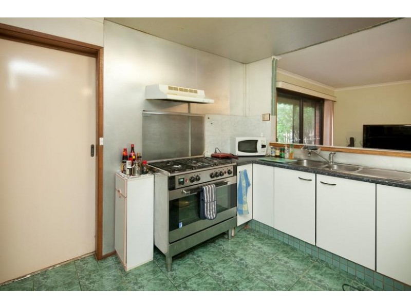 14 Brougham Square, Mulgrave VIC 3170