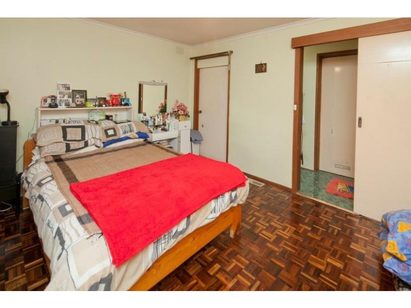 14 Brougham Square, Mulgrave VIC 3170