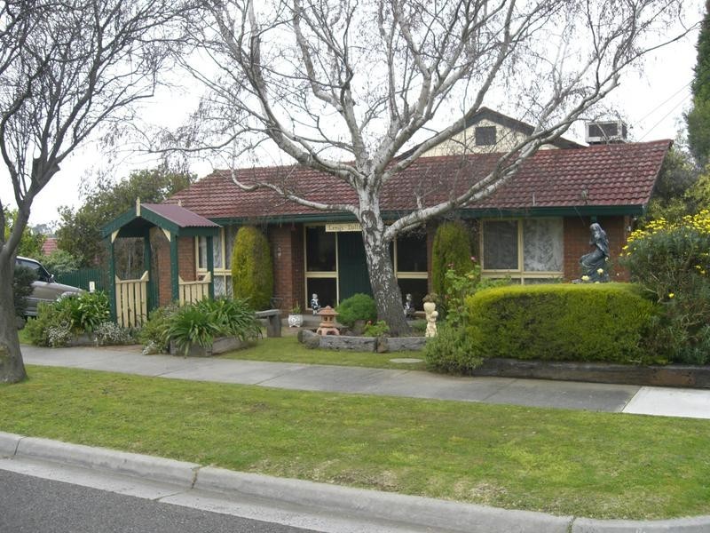 13 Mark Court, Dandenong North VIC 3175