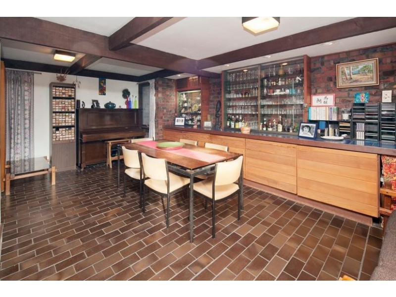 18 Withers Avenue, Mulgrave VIC 3170