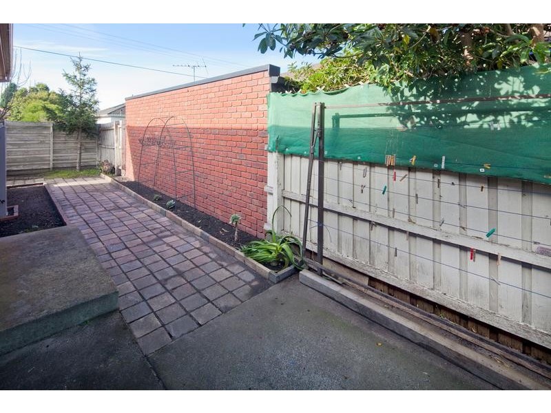 8/3-5 Clement Street, Dandenong VIC 3175