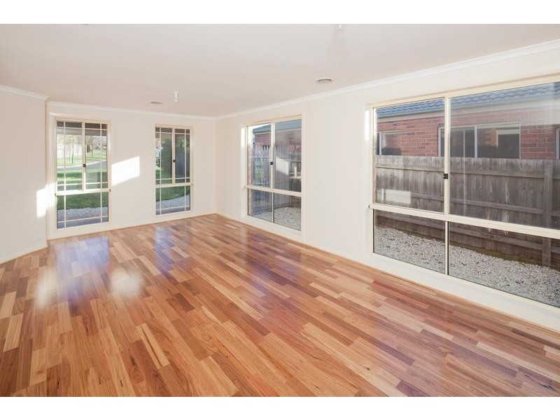 43 Albrecht Avenue, Berwick VIC 3806