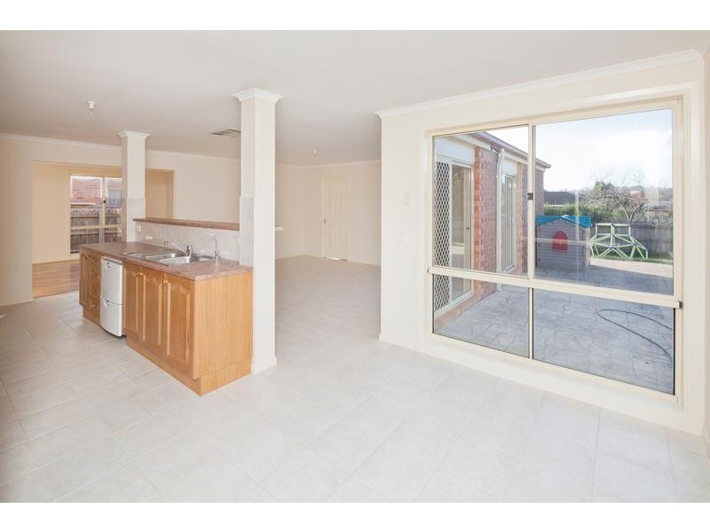 43 Albrecht Avenue, Berwick VIC 3806