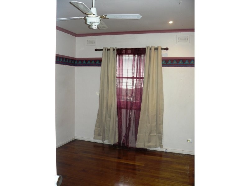 1/5 Phillip Street, Dandenong North VIC 3175