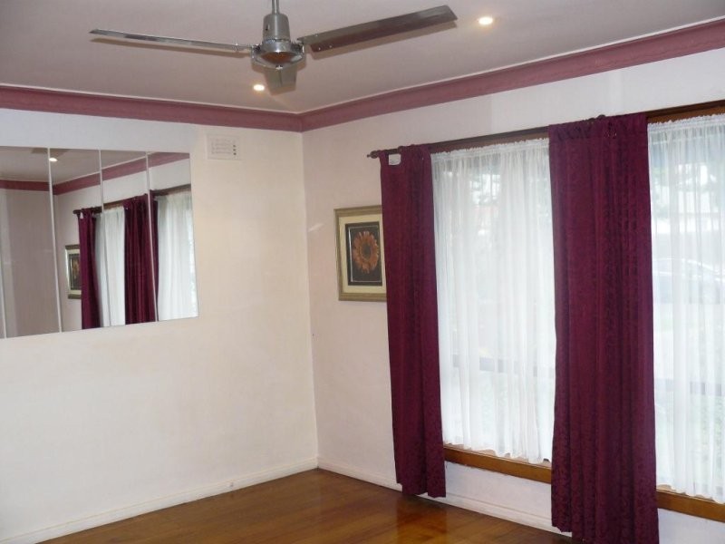 1/5 Phillip Street, Dandenong North VIC 3175