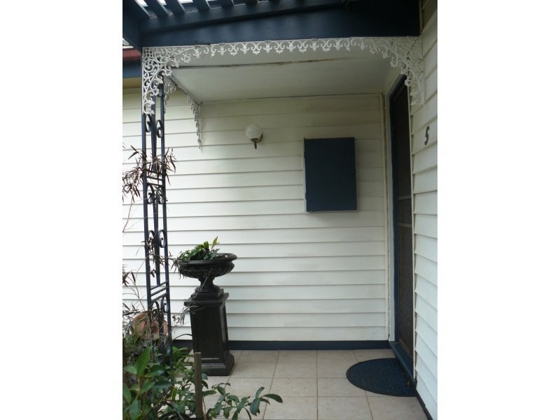 1/5 Phillip Street, Dandenong North VIC 3175