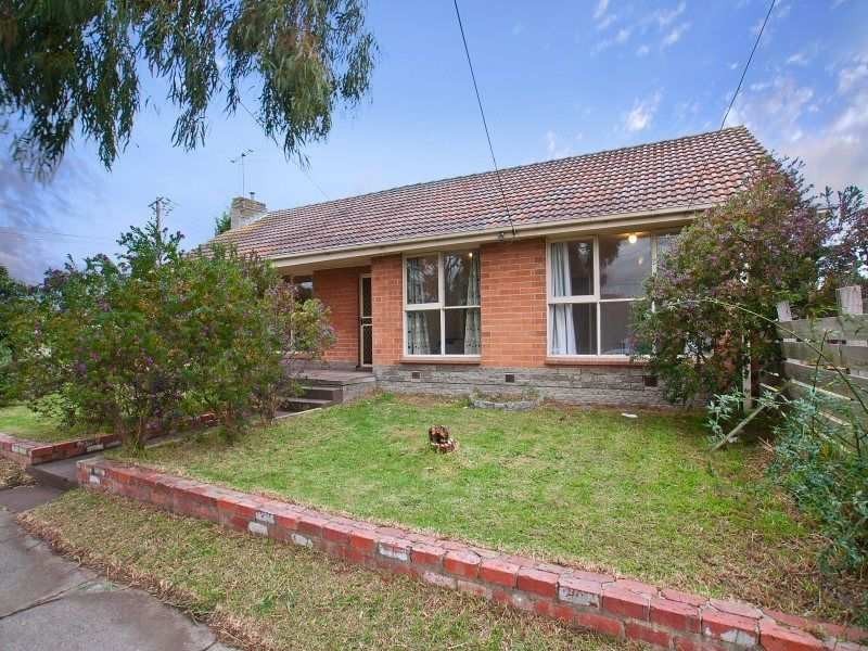 17 Bradshaw Street, Frankston VIC 3199