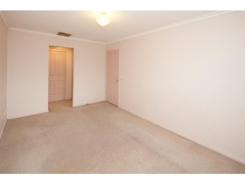 15 Galloway Street, Dandenong North VIC 3175