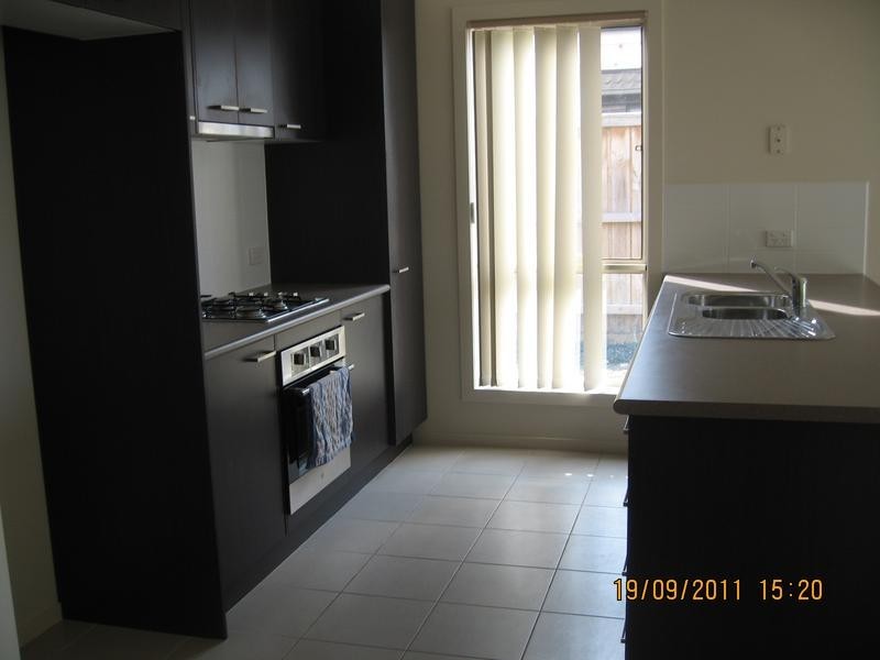 90 Silverwattle Drive, Lyndhurst VIC 3975