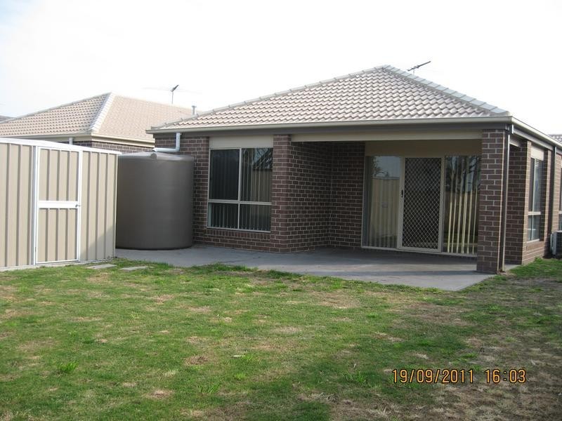 90 Silverwattle Drive, Lyndhurst VIC 3975