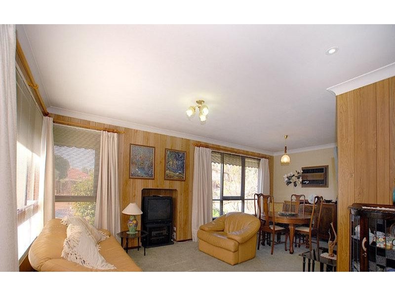 10 Glenelg Street, Dandenong North VIC 3175