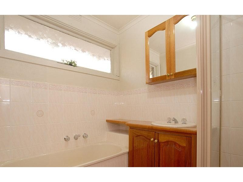 10 Glenelg Street, Dandenong North VIC 3175