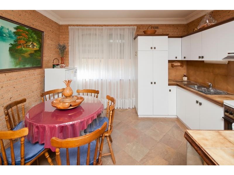 77 Gladeswood Drive, Mulgrave VIC 3170