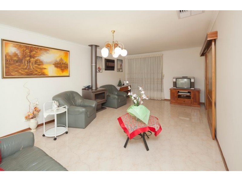 45 Bertrand Avenue, Mulgrave VIC 3170