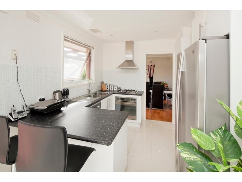 39 Surrey Road, Dandenong North VIC 3175