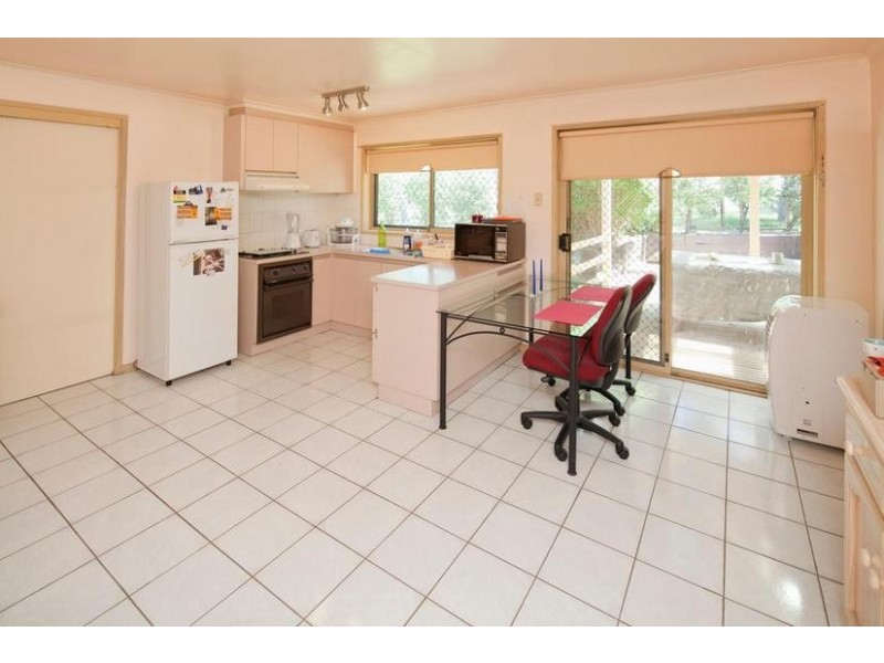 2/34 Ascot Drive, Noble Park North VIC 3174