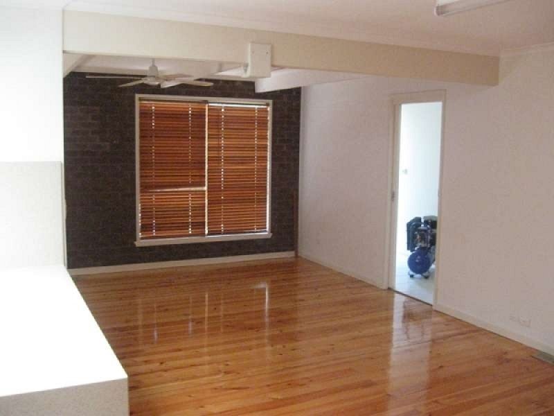 81 Somerset drive, Dandenong North VIC 3175