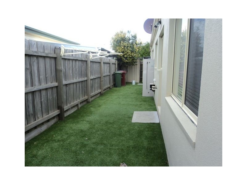 2/35 James street, Dandenong VIC 3175