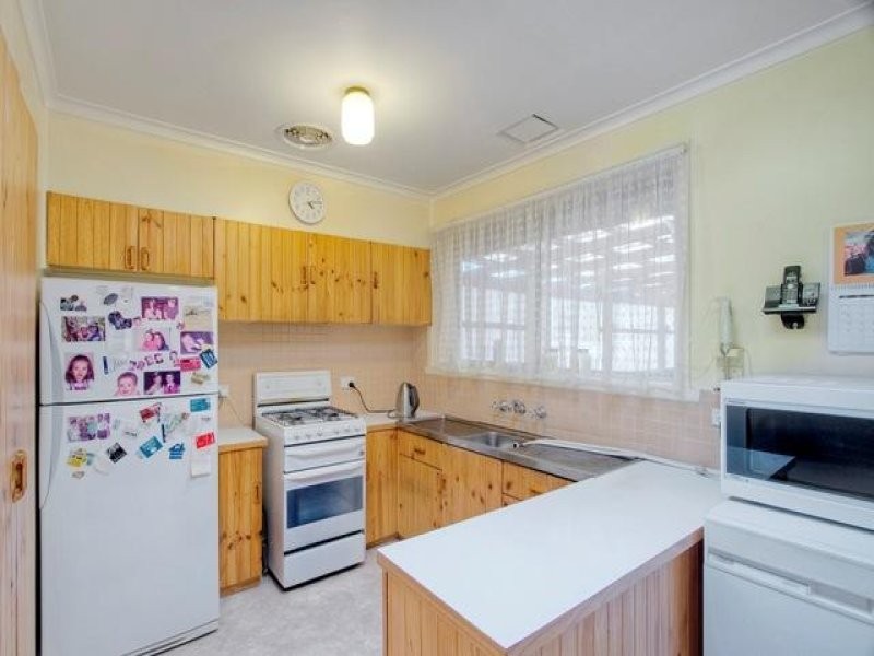 32 Hansworth Street, Mulgrave VIC 3170