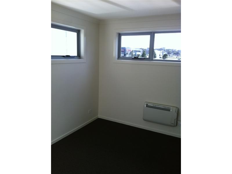 32 Bassett Street, Dandenong VIC 3175