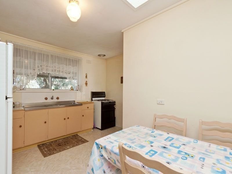 6 Clifton Court, Mulgrave VIC 3170