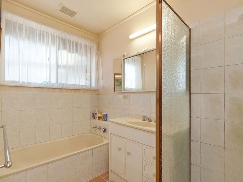 6 Clifton Court, Mulgrave VIC 3170