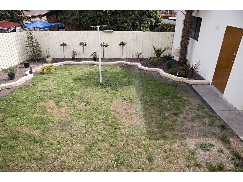 8 Julius Crescent, Noble Park North VIC 3174