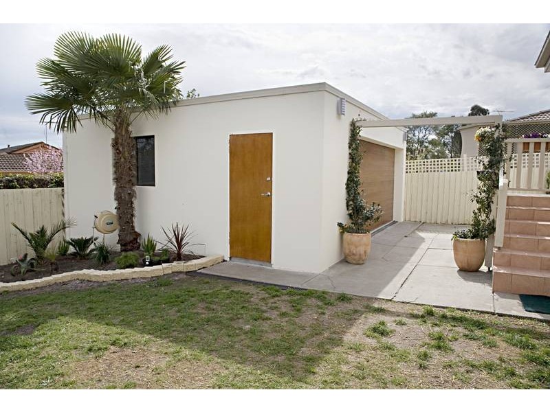 8 Julius Crescent, Noble Park North VIC 3174