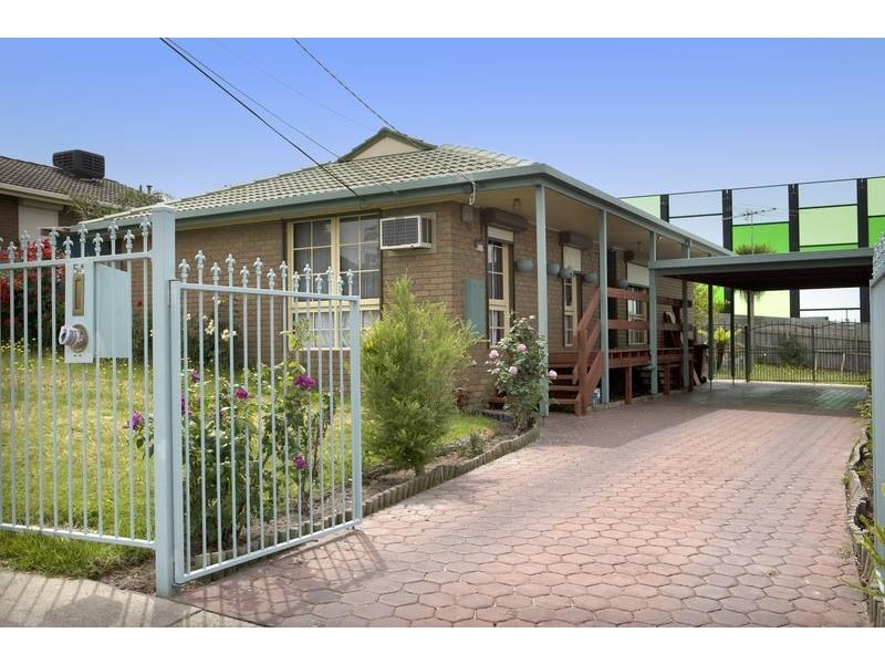 54 Illawarra Crescent, Dandenong North VIC 3175